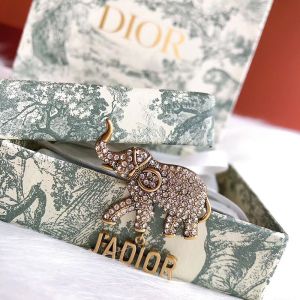 J'Adior Brooch with Elephant Silver Crystals Gold